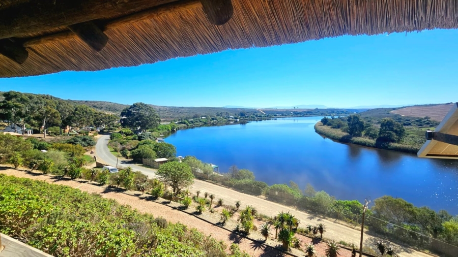 6 Bedroom Property for Sale in Malgas Western Cape